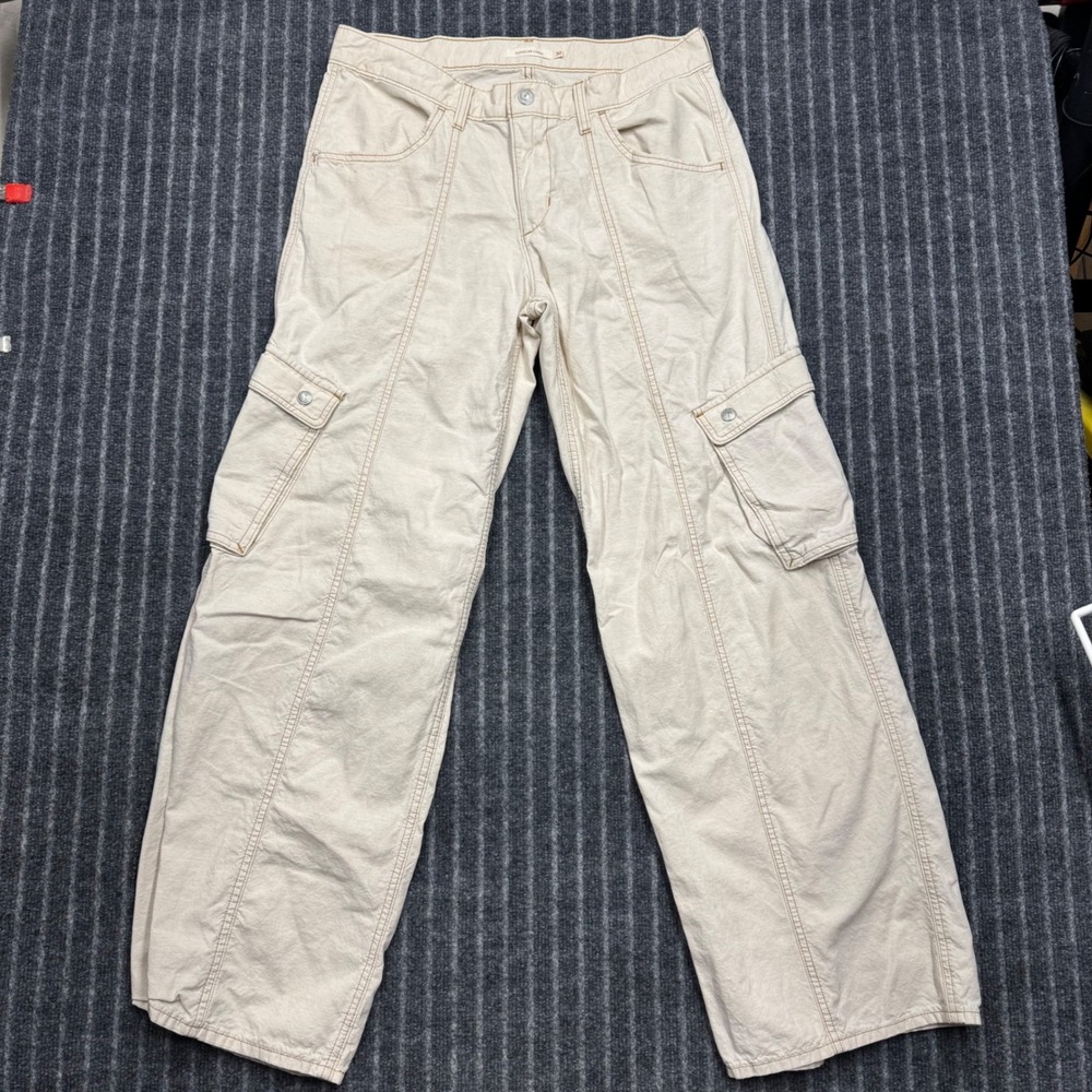 Levis Womens Superlow Cargo Pants Size 30 Cream Off White Y2K Wide Leg Utility